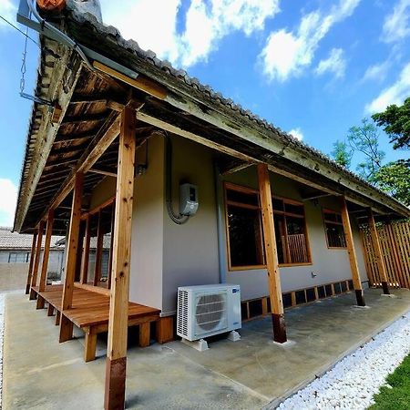 琉球古民家 蒼 Appartement Motobu Buitenkant foto