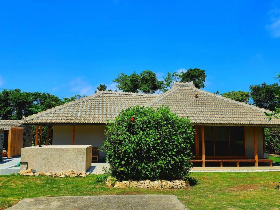 琉球古民家 蒼 Appartement Motobu Buitenkant foto