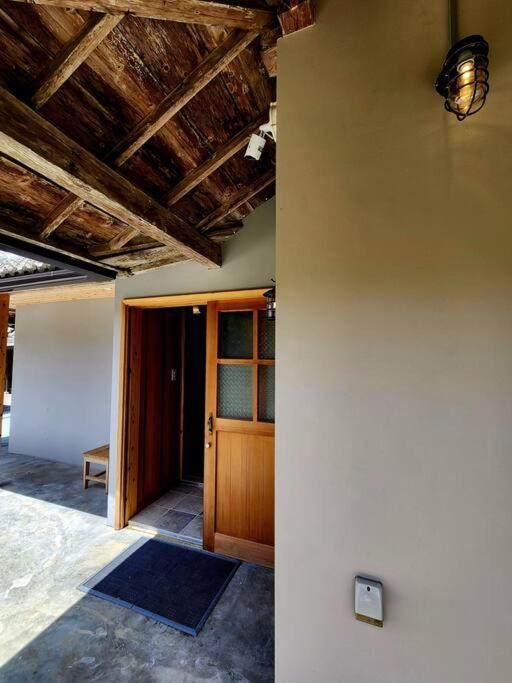 琉球古民家 蒼 Appartement Motobu Buitenkant foto